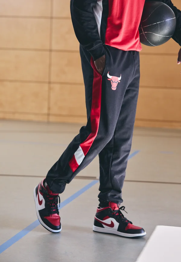 NBA CHICAGO BULLS PANEL JOGGER - Vereinsmannschaften - black