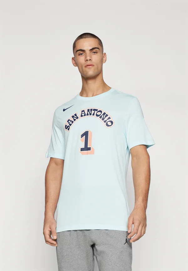 NBA CITY EDITION SAN ANTONIO SPURS WEMBANYAMA TEE - Vereinsmannschaften - glacier blue