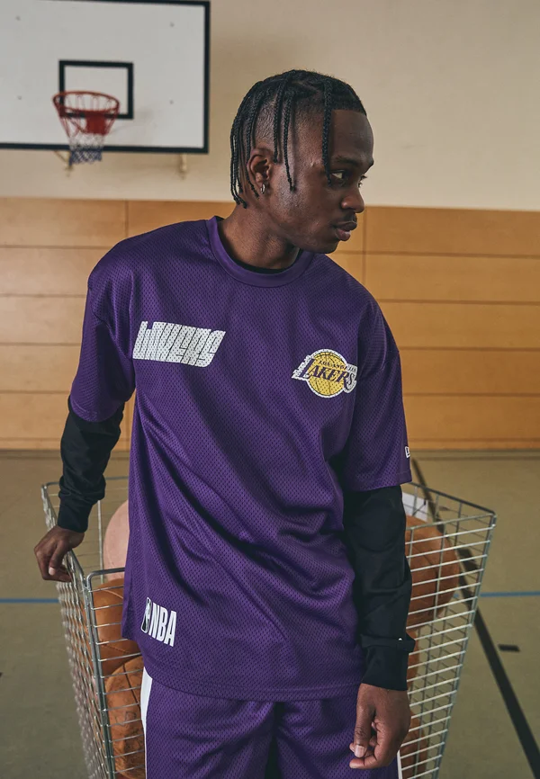 NBA LOS ANGELES LAKERS GRAPHIC TEE - Vereinsmannschaften - purple