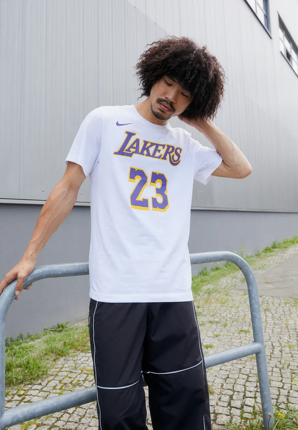 NBA LOS ANGELES LAKERS LEBRON JAMES TEE - Vereinsmannschaften - white