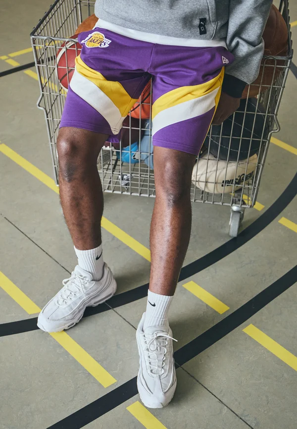NBA LOS ANGELES LAKERS PANEL SHORT - Vereinsmannschaften - purple
