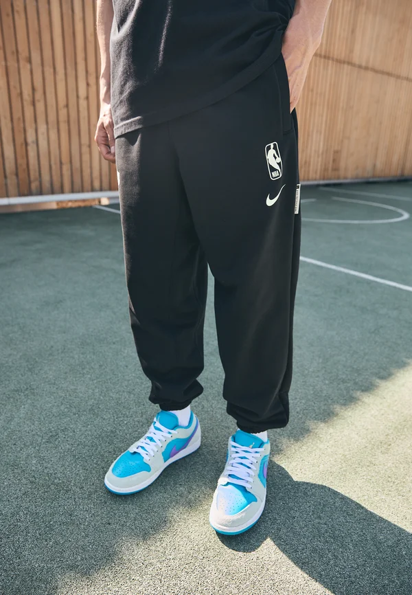 NBA LOS ANGELES LAKERS PANT - Vereinsmannschaften - black/pale ivory/coconut milk