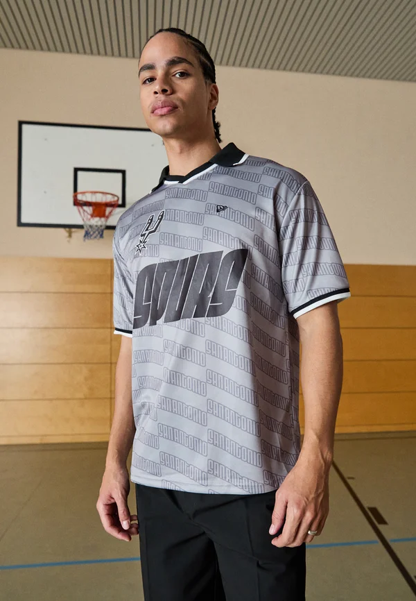 NBA SAN ANTONIO SPURS FOOTBALL OVERSIZED  - Vereinsmannschaften - grey