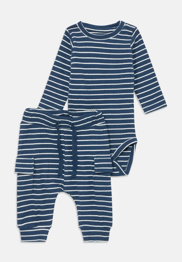 NBMOCONNOR SET - Langarmshirt - insignia blue