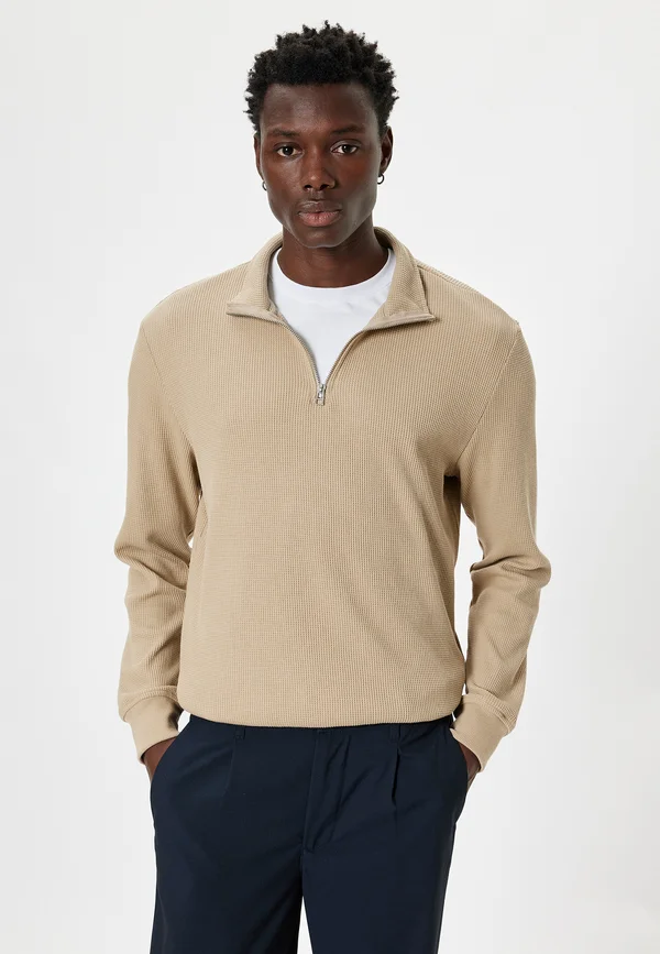 NECK  - Strickpullover - camel