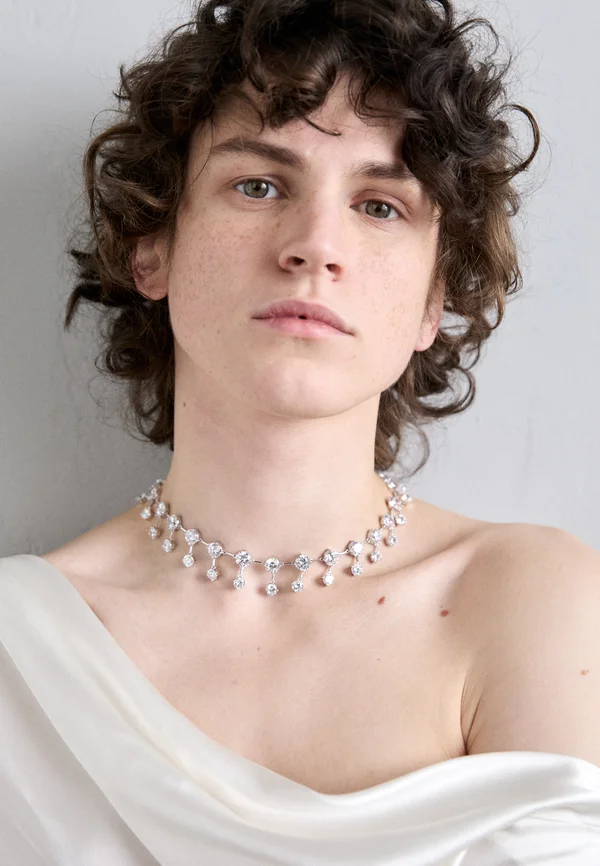 NECKLACE - Halskette - silver-coloured