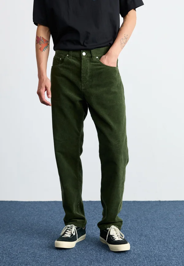 NEWEL PANT COVENTRY CORDUROY - Stoffhose - office green rinsed