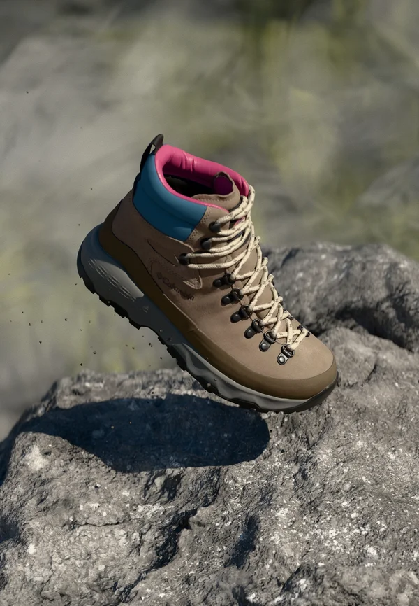 NEWTON ALPINE PT - Hikingschuh - wet sand/rosette