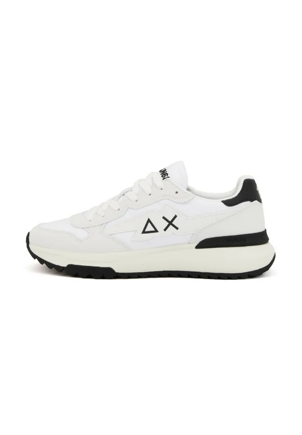 NIKI SOLID - Sneaker low - bianco