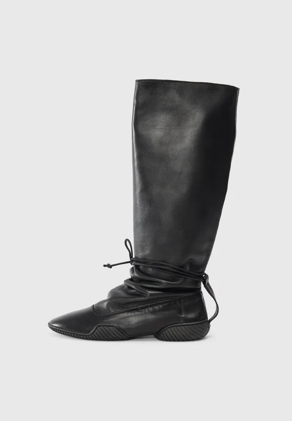 NIKOLINA - Schnürstiefel - black