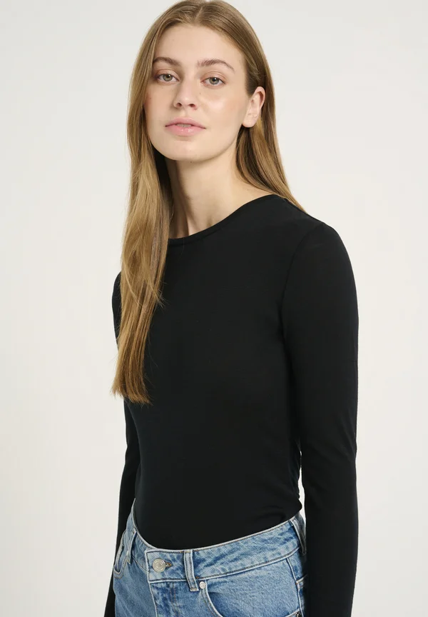 NINIA ROUNDNECK - Strickpullover - black