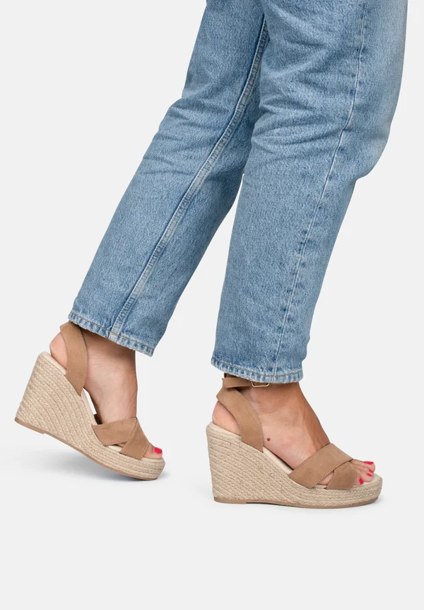 NOLA  - Keilsandalette - light brown