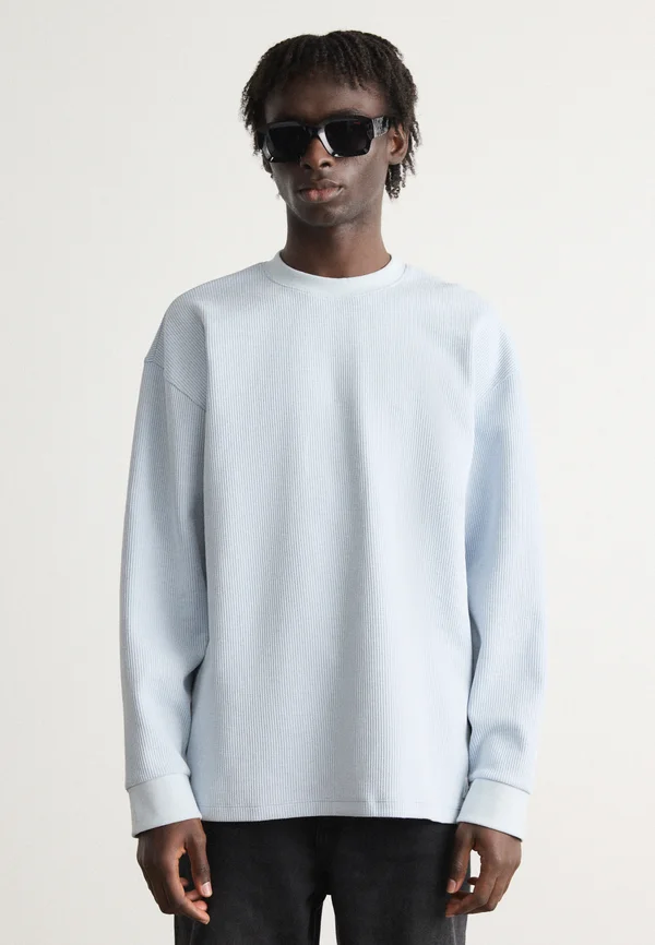 NUWOLO - Strickpullover - open blue