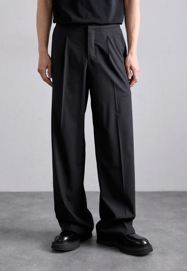 OFFICE ATTIRE' WIDE LEG PANTS - Stoffhose - black