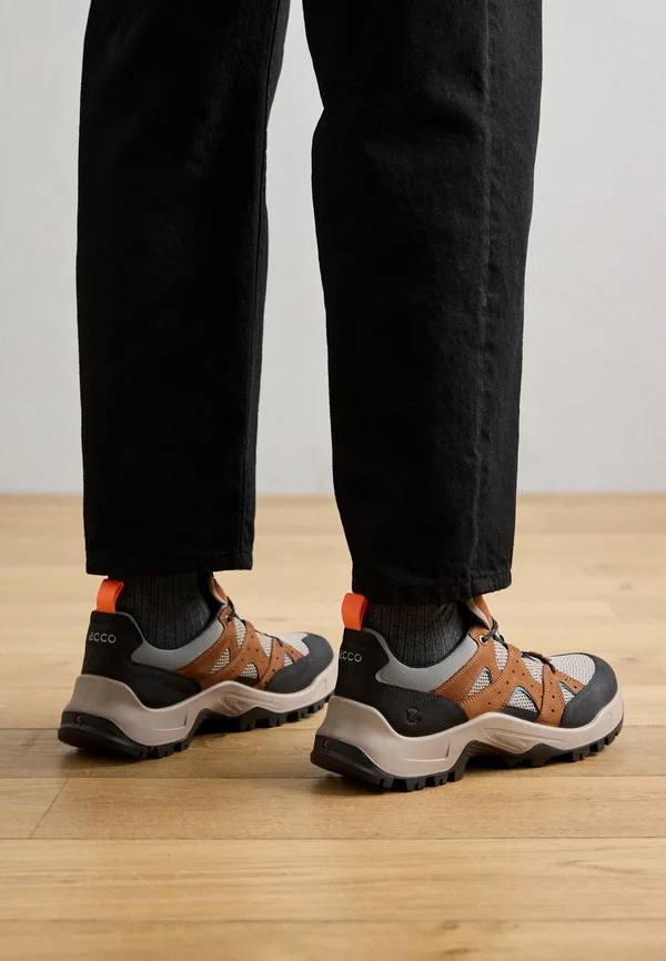 OFFROAD - Sneaker low - black/camel/moonrock