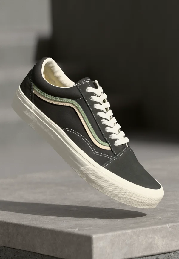 OLD SKOOL UNISEX - Skateschuh - faded black/neutral olive