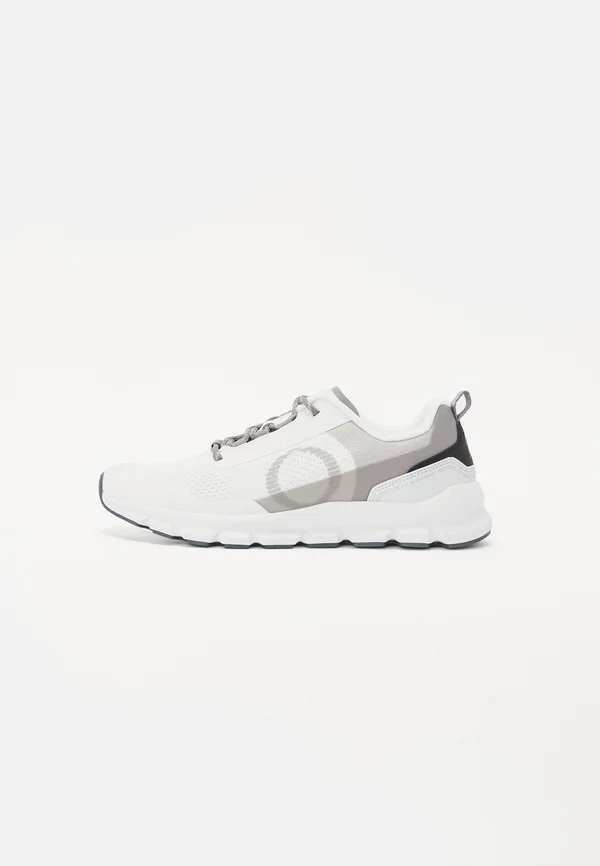 OLIVER - Sneaker low - white/black