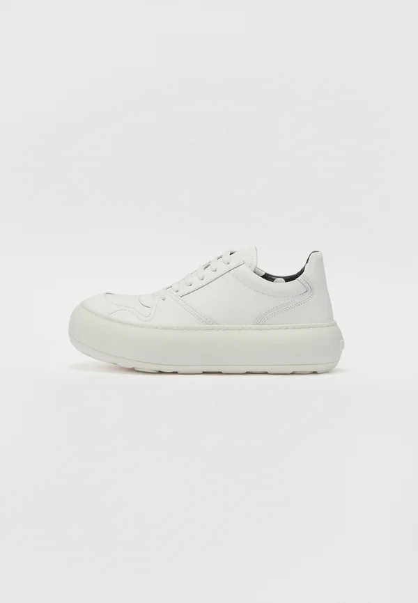 OLLIE - Sneaker low - bianco
