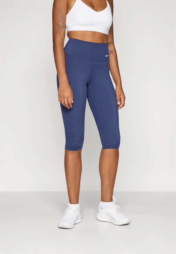 ONE CAPRI - 3/4 Sporthose - midnight navy/white