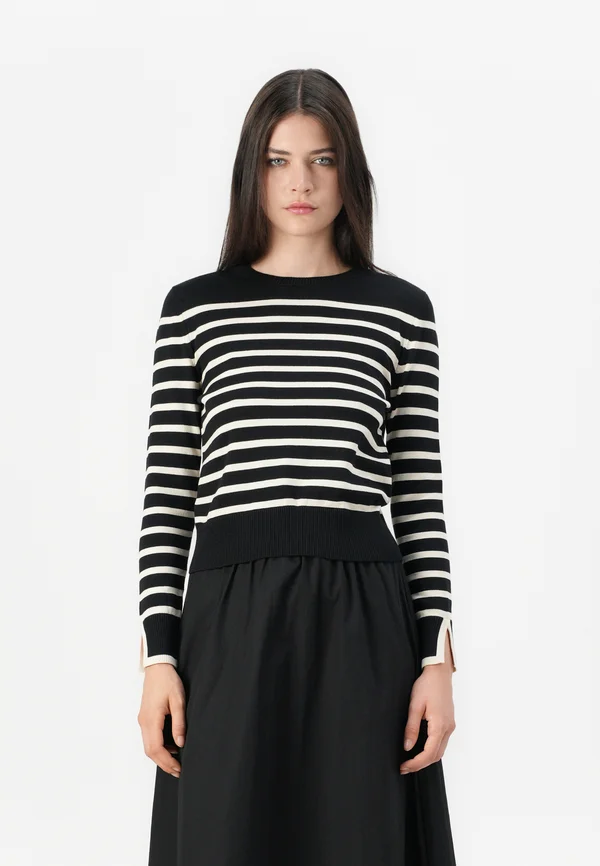 ONKALANA O NECK - Strickpullover - black/white