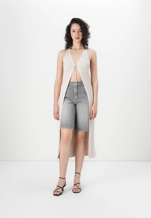 ONLMEDDI TIE MAXI VEST - Strickjacke - pumice stone