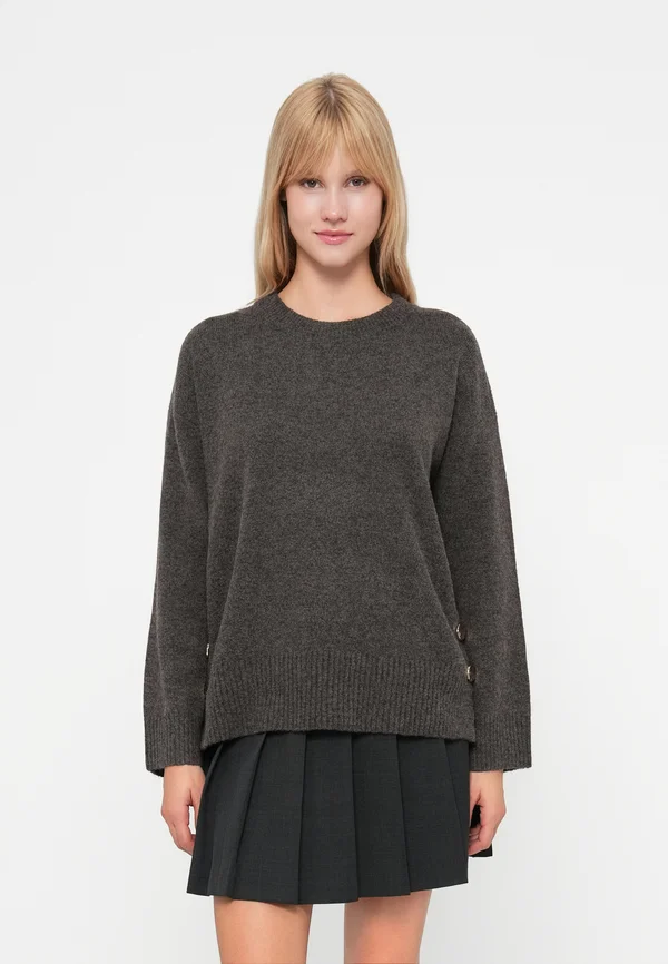 ONLRENE LIFE BUTTON O NECK - Strickpullover - chocolate torte melange/gold coloured