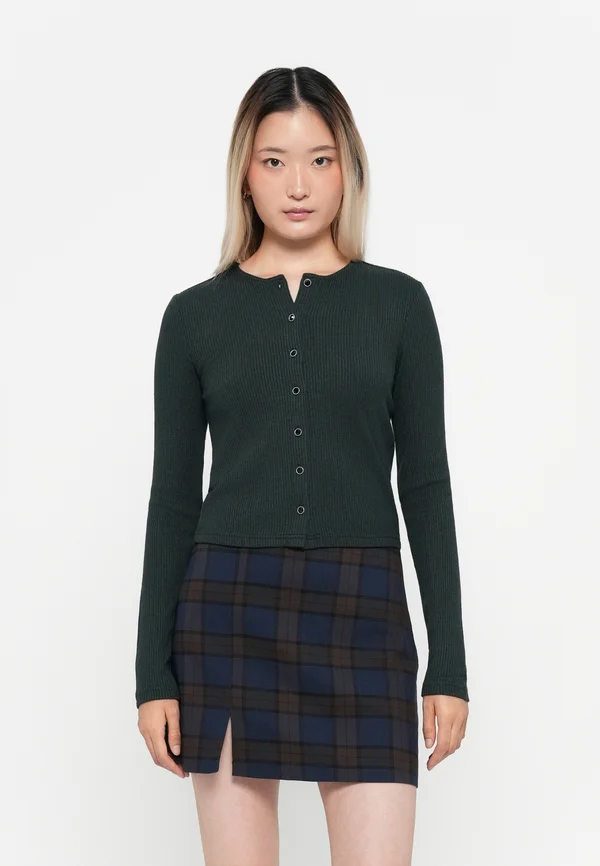 ONLVELENA - Strickjacke - scarab