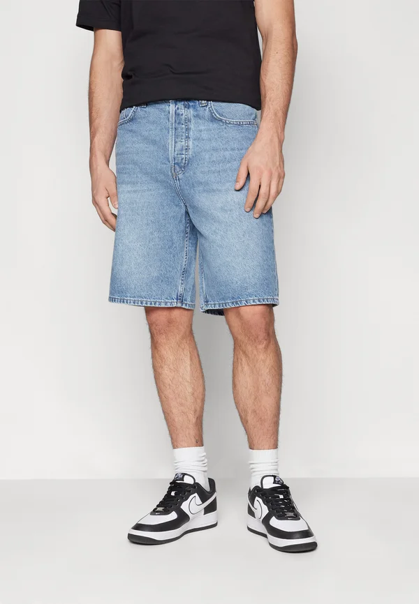 ONSFIVE BAGGY  - Jeans Shorts - light blue denim