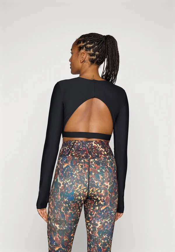OPEN BACK LONG SLEEVE - Langarmshirt - black