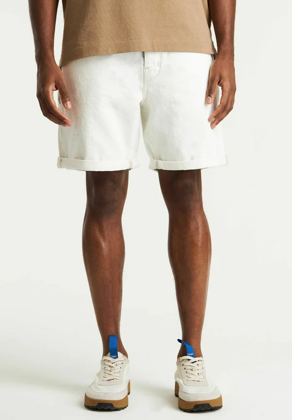 ORION.S SAND - Jeans Shorts - white