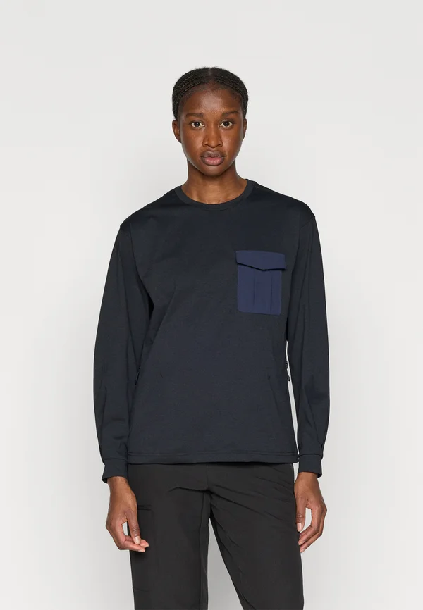 OSHTEMO - Langarmshirt - basic black