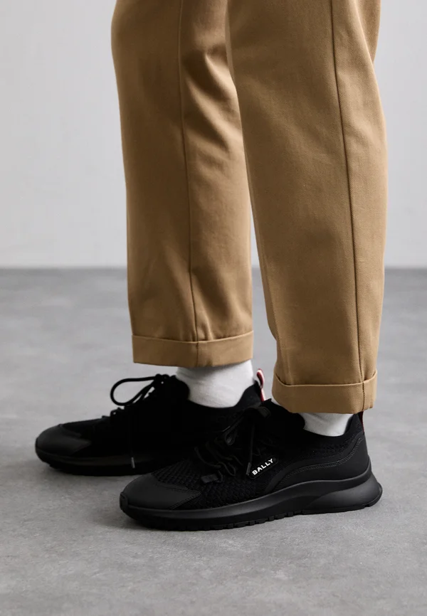 OUTLINE - Sneaker low - black