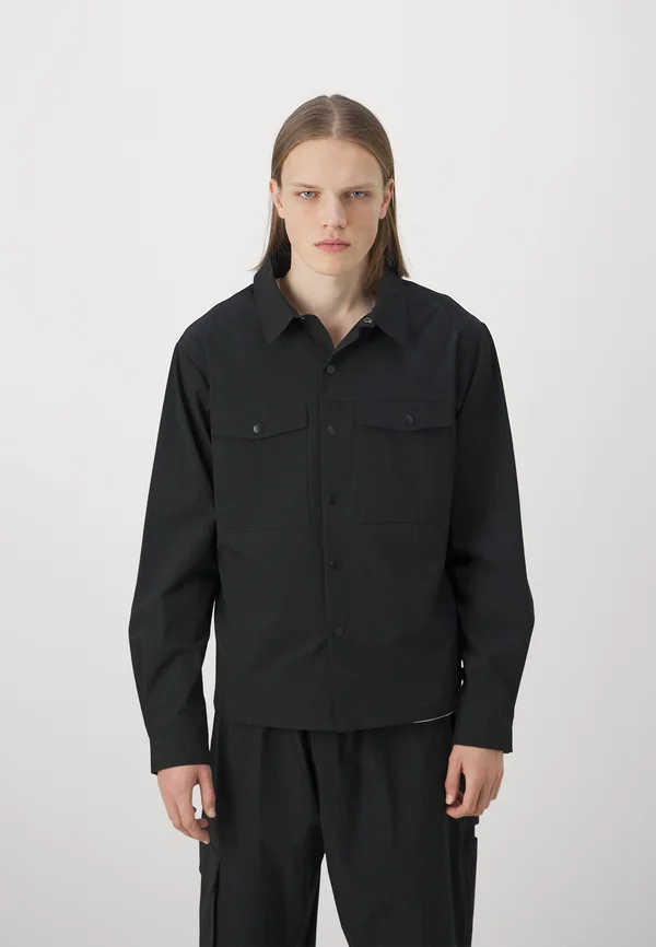 OVERSHIRT UNISEX - Leichte Jacke - black