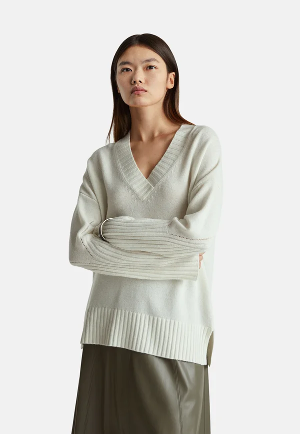 OVERSIZE WITH DROPPED SHOULDER  - Strickpullover - white