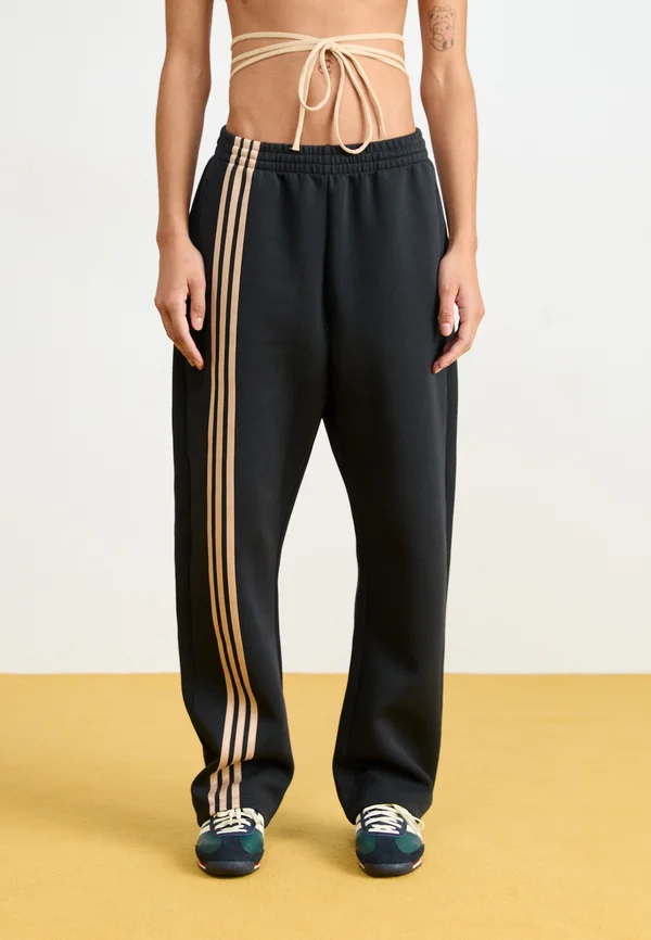 OVERSIZED 3-STRIPES LOOSE - Jogginghose - black