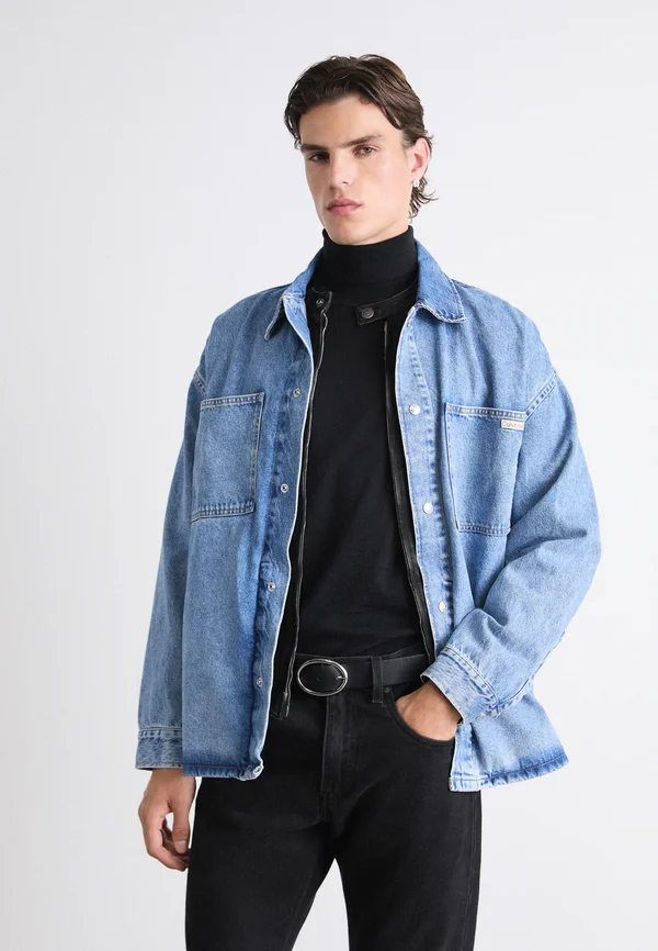 OVERSIZED LINEAR OVERSHIRT - Jeansjacke - denim medium