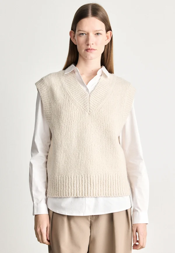 OVERSIZED VEST - Strickpullover - chalk