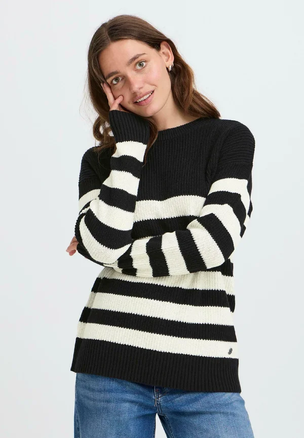 OXKAVINA - Strickpullover - true black