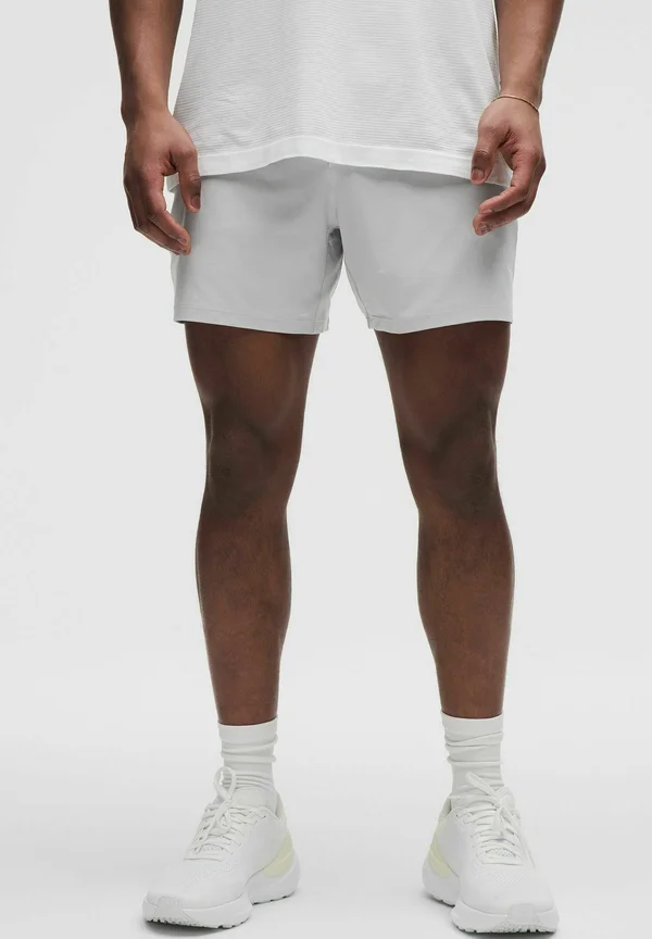 PACE BREAKER LINERLESS 13CM - Kurze Sporthose - Silver Drop