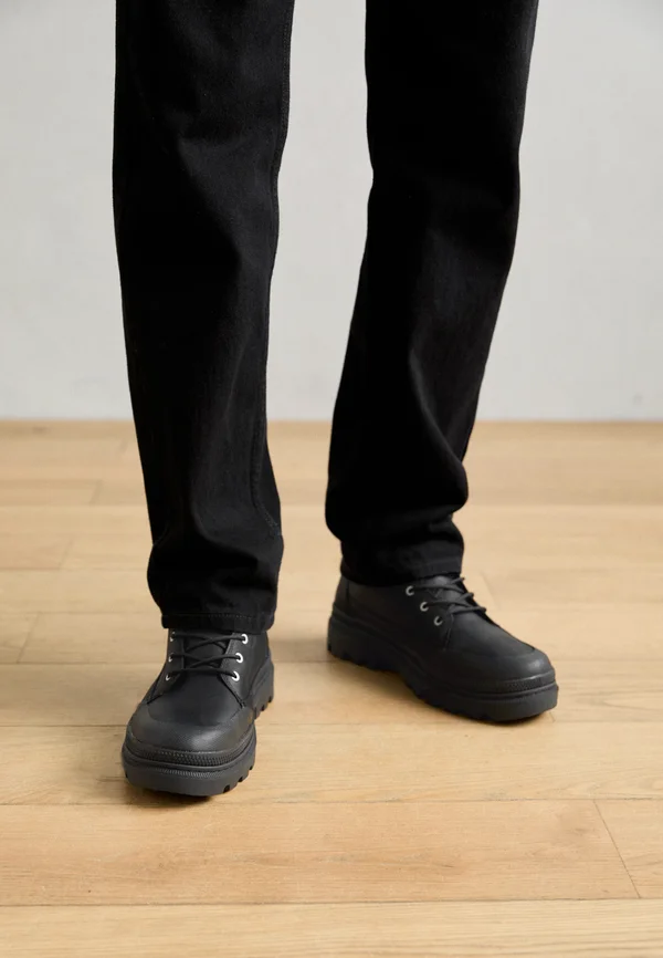 PALLATROOPER CUFF WP - Schnürstiefelette - black
