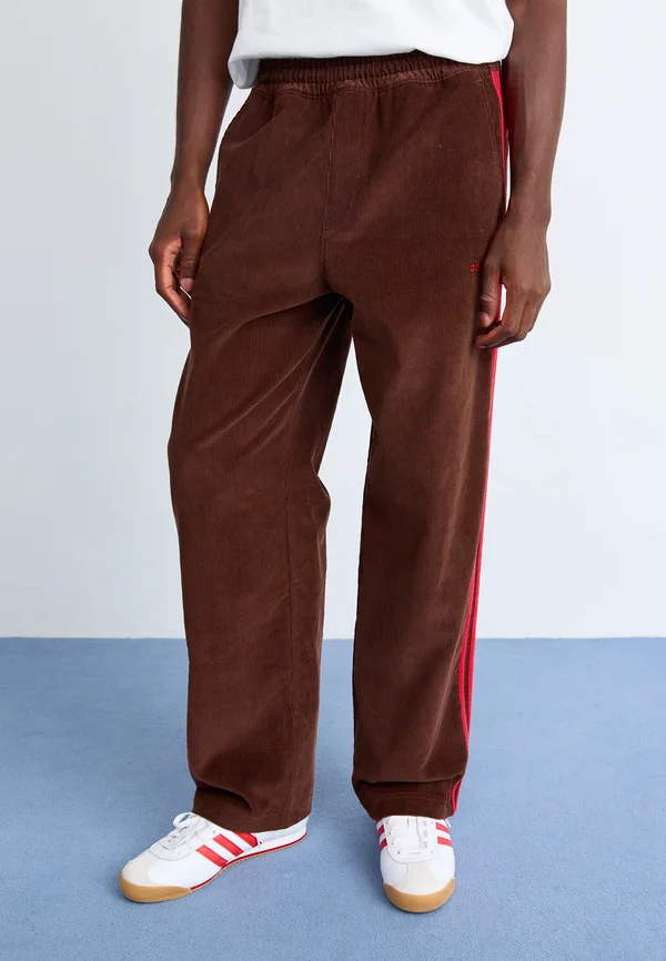 PANT - Stoffhose - auburn/better scarlet