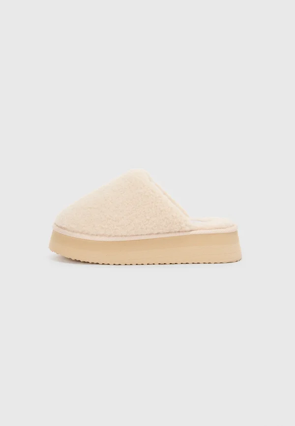 Pantolette flach - off white