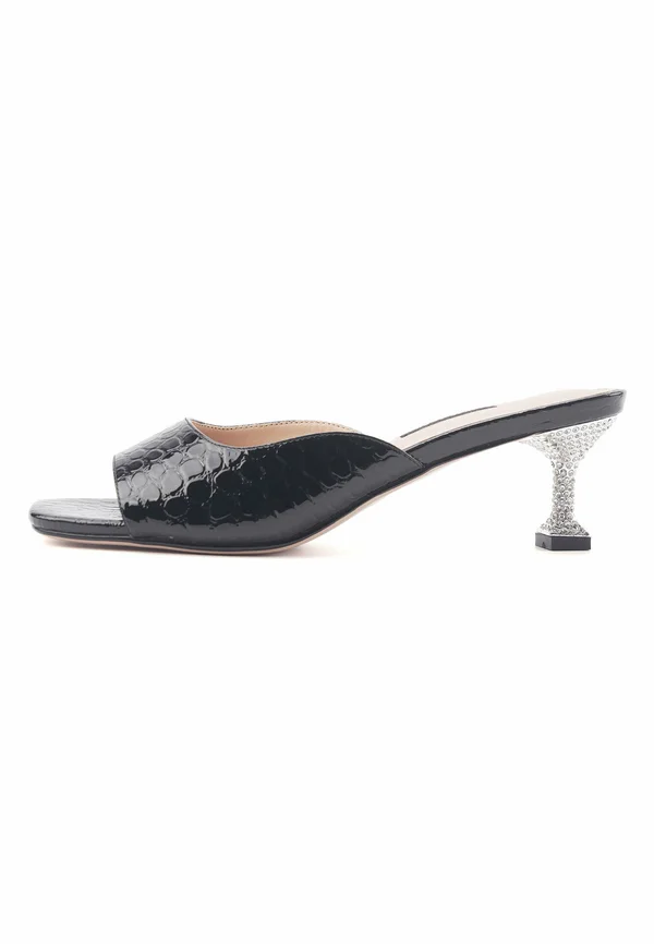 Pantolette hoch - black