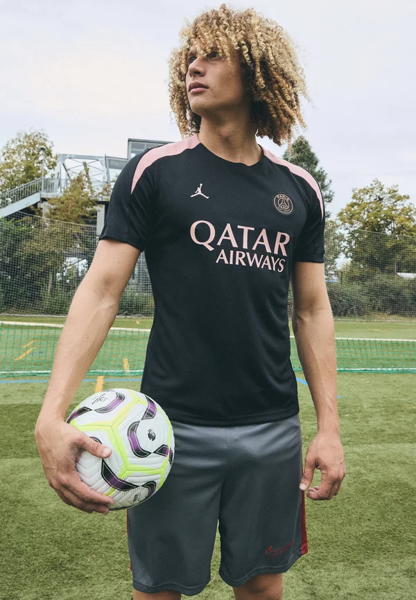 PARIS ST GERMAIN NIKE DF STRIKE SHORT SLEEVES TOP THIRD - Sport T-Shirt - black/rust pink