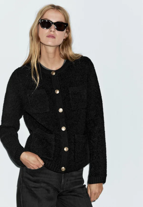 PATCH POCKETS WITH GOLD BUTTONS - Strickjacke - black
