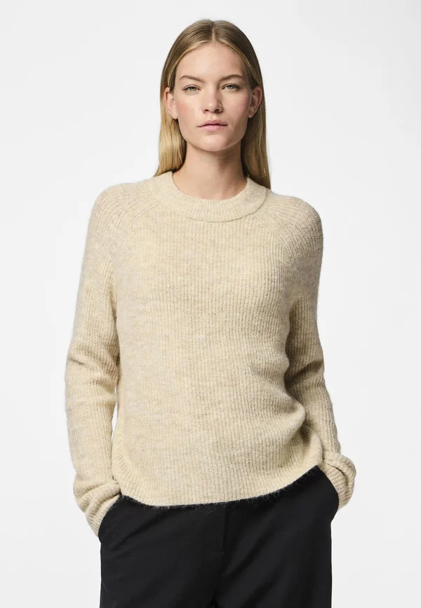 PCELLEN O-NECK  - Strickpullover - white pepper