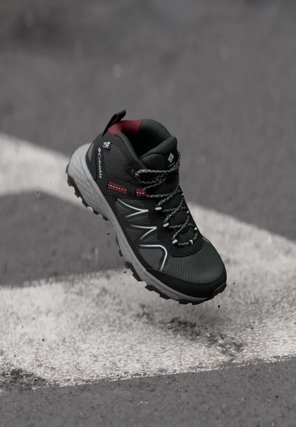 PEAKFREAK RUSH - Hikingschuh - dark grey/deep madeira