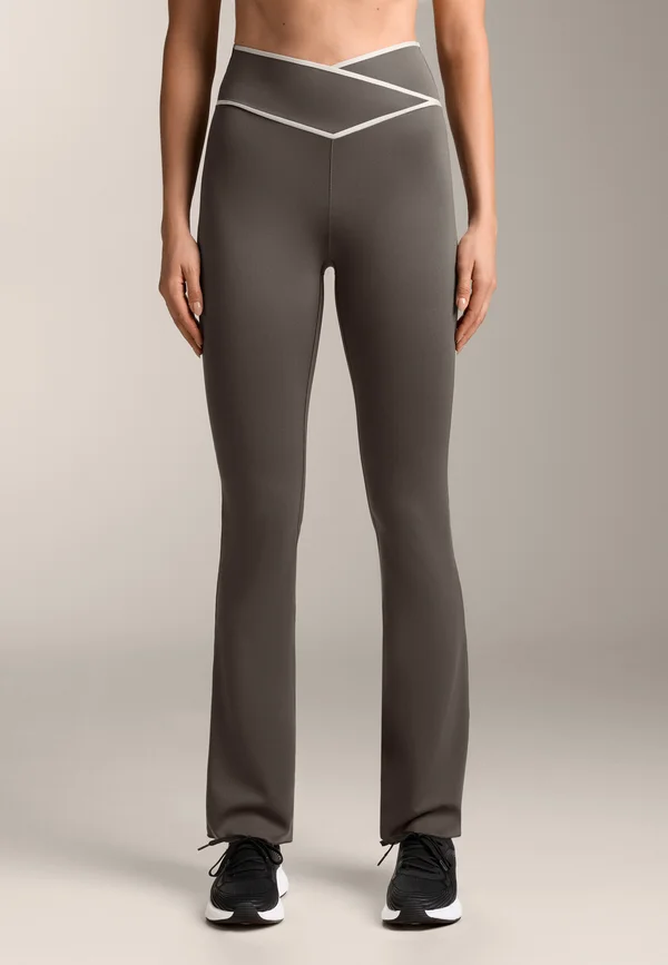 PERFECT-ADAPT CROSSOVER V-CUT WAIST FLARE - Stoffhose - grey