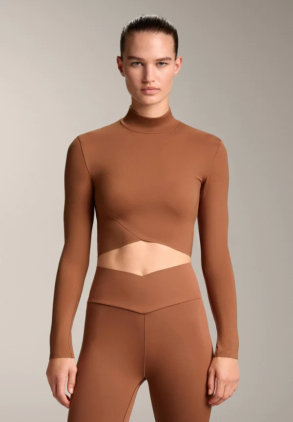 PERFECT-ADAPT LONG-SLEEVE - Langarmshirt - camel