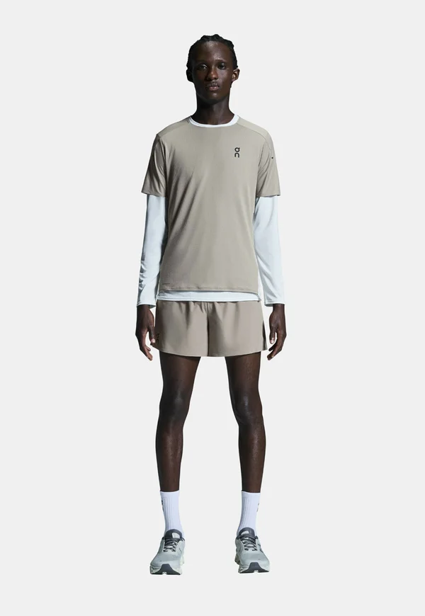 PERFORMANCE  - Shorts - cinder